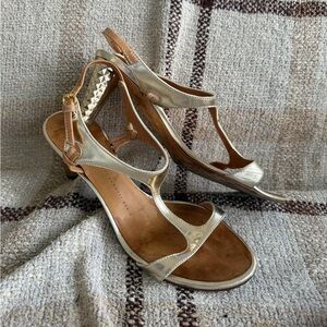 Giuseppe Zanotti Leather Leather Trim Embellishment T-Strap Sandals